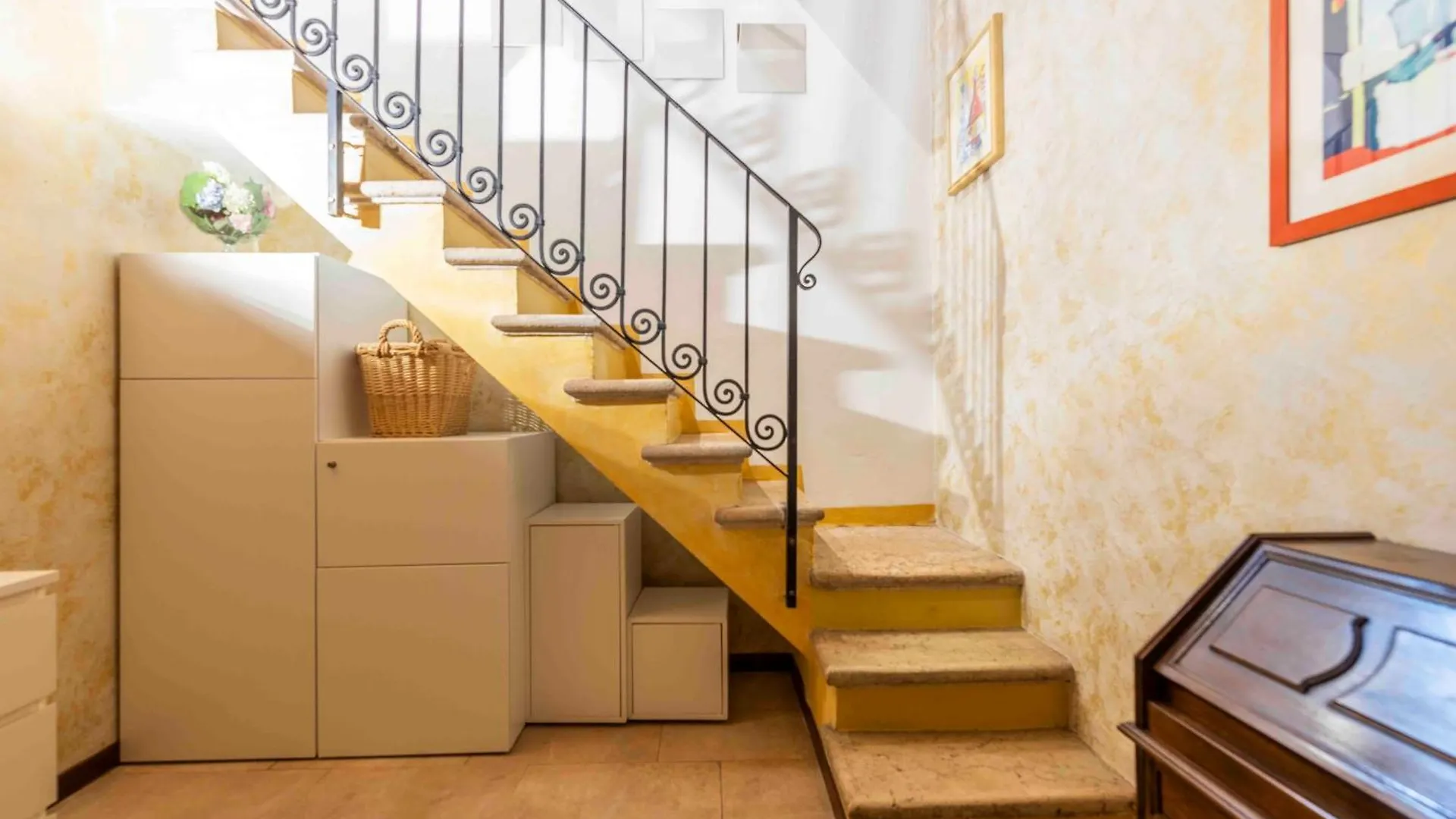 Leoncino 9 City Apartment Verona Italy