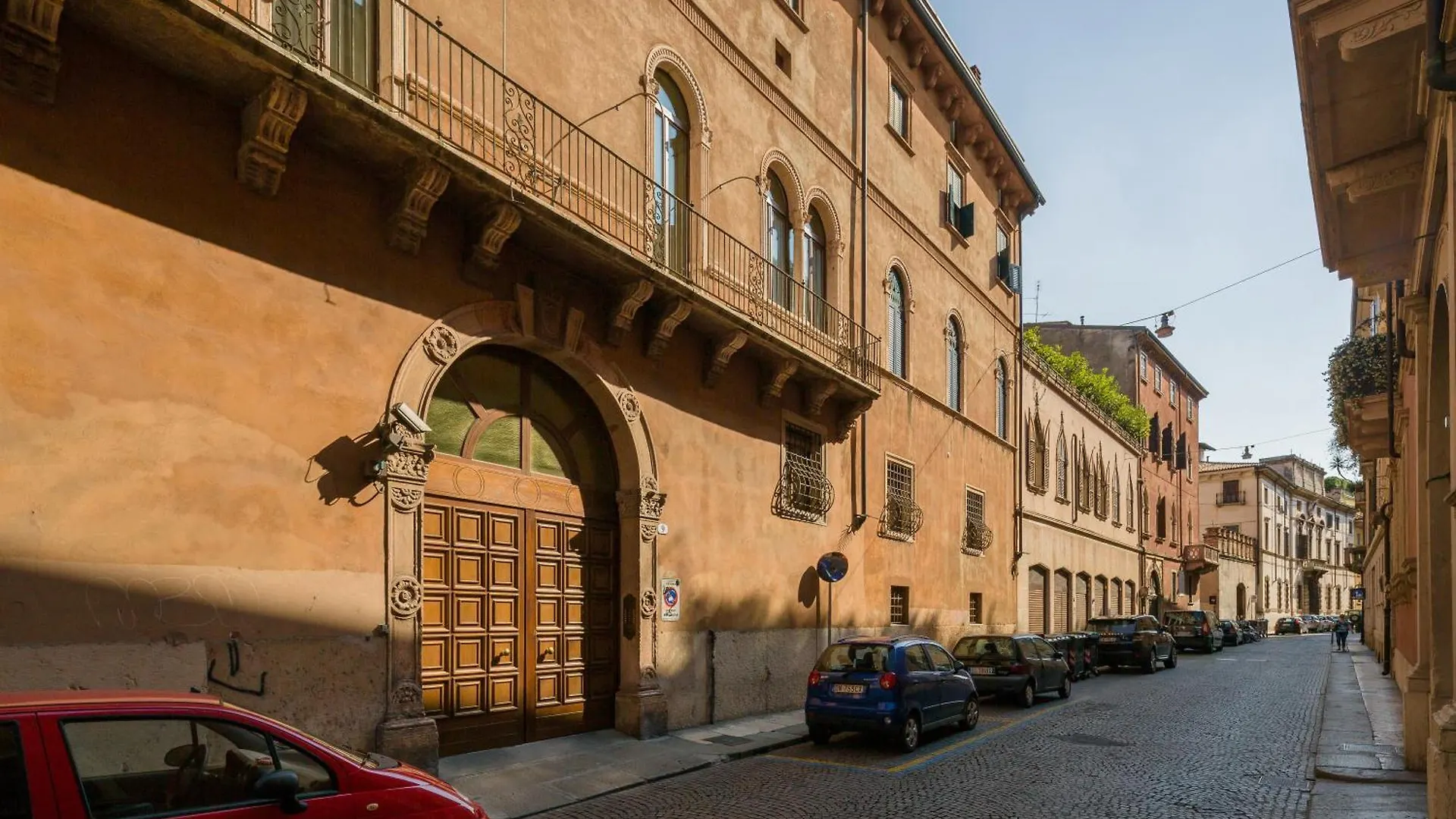 Leoncino 9 City Apartment Verona Italy